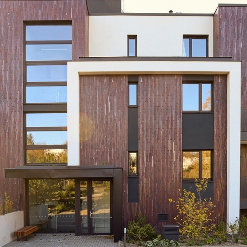 頂級外牆磚-石榴紅