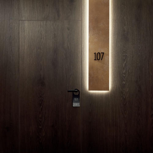 恩圖曼木紋薄板磚-胡桃木-3D霧面