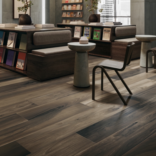 聖保羅胡桃木紋磚-深棕