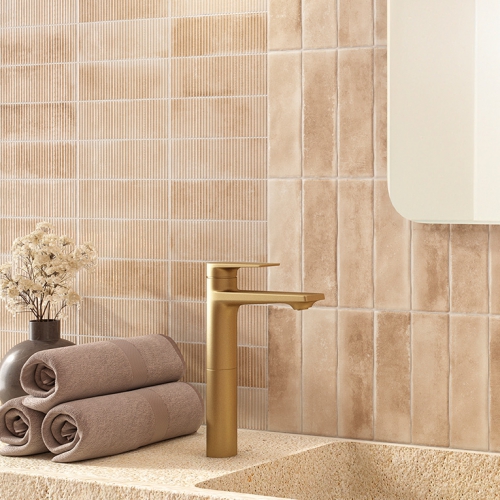 奧洛卡線條地鐵磚